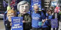 Protesto contra o Brexit na sede da Comiss&atilde;o Europeia, em Bruxelas  Foto: EPA / Ansa - Brasil