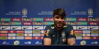 Lucas Paquet&aacute; durante entrevista coletiva pela Sele&ccedil;&atilde;o Brasileira  Foto: Pedro Martins / MoWa Press