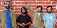 Marcelo Camelo, Rodrigo Barba, Bruno Medina e Rodrigo Amarante, integrantes da banda Los Hermanos, posam para fotografia no Rio de Janeiro, em 2005.  Foto: FÁBIO MOTTA / Estadão