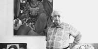  Retrato do pintor Emiliano Di Cavalcanti ao lado de algumas de suas obras de arte, em 1972  Foto: ANTONIO LÚCIO / Estadão