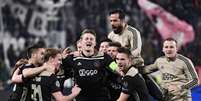De Ligt fez o gol que deu a classificação para o Ajax sobre a Juventus nesta terça-feira (MARCO BERTORELLO/AFP)  Foto: LANCE!