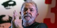Sem novas condenações, Lula poderia passar ao regime semiaberto  Foto: Reuters / BBC News Brasil