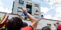 Protestos contra o governo de Nicolás Maduro em Bogotá, na Venezuela  Foto: Luisa Gonzalez / Reuters