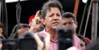 O ex-prefeito de São Paulo e candidato derrotado nas últimas eleições presidenciais, Fernando Haddad, participa do ato &#039;Lula Livre&#039;  Foto: VALQUIR AURELIANO/PHOTOPRESS / Estadão