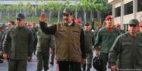 Maduro participa de ato em base militar ao lado do alto comando das Forças Armadas  Foto: DW / Deutsche Welle