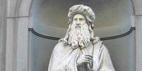 Est&aacute;tua de Leonardo Da Vinci em Floren&ccedil;a, na It&aacute;lia  Foto: Wikimedia Commons / Ansa - Brasil