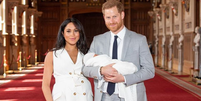 Meghan Markle, príncipe Harry e Baby Sussex (Foto: Reprodução/Instagram)  Foto: Elas no Tapete Vermelho