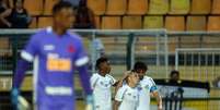 Comemoração do gol de Soteldo, do Santos, em partida contra o Vasco, válida pela 4ª rodada do Campeonato Brasileiro, no Estádio do Pacaembu, em São Paulo (SP)  Foto: Werther Santana / Estadão