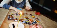 Atraia prosperidade com o ritual das cartas ciganas  Foto: iStock