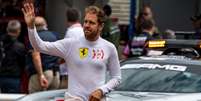 Vettel não acredita nos boatos sobre Alonso substituí-lo na Ferrari  Foto: Andrej Isakovic/ AFP / F1Mania