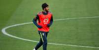Neymar durante treino da Seleção Brasileira  Foto: Pedro Martins / MoWa Press
