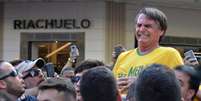 O então candidato à Presdiência Jair Bolsonaro é esfaqueado em Juiz de Fora em setembro do ano passado
06/09/2018
REUTERS/Raysa Campos Leite  Foto: Reuters