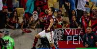 Rodrigo Caio, jogador do Flamengo, comemora seu gol durante a segunda partida contra o Corinthians, válida pelas oitavas de final da Copa do Brasil 2019.  Foto: Magalhães jr/Photopress/Gazeta Press / Gazeta Press