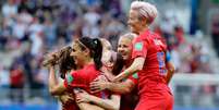 Estados Unidos começou com tudo a Copa do Mundo Feminina e aplicou 13 a 0 na Tailândia (THOMAS SAMSON/AFP)  Foto: LANCE!