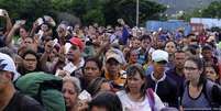 Refugiados venezuelanos na fronteira com a Colômbia  Foto: DW / Deutsche Welle