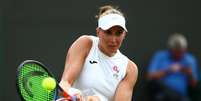 Tenista brasileira Bia Haddad Maia contra espanhola Garbine Muguruza em Wimbledon
02/07/2019
REUTERS/Hannah McKay  Foto: Reuters