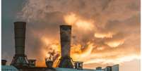 Gases de efeito estufa são considerados um dos principais vilões do aquecimento global  Foto: Pexels / BBC News Brasil
