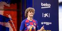 Griezmann com as cores do Barcelona (Foto: Divulgação)  Foto: LANCE!