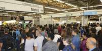 Movimento de passageiros na Estação Tatuapé do Metrô (Linha Vermelha)  Foto: CARLOS TRISTãO / ASI / Estadão Conteúdo