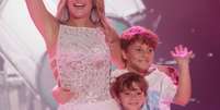 Claudia Leitte, na reta final da gravidez, indicou a parte mais chata dessa fase: 'Tomar banho é um saco porque para lavar as partes íntimas parece que você está malhando'  Foto: AGNews / PurePeople