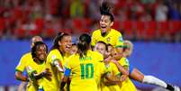 Jogadoras da Seleção comemoram gol contra a Itália na Copa do Mundo de 2019  Foto: Phil Noble / Reuters