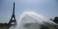Calor extremo na Europa ameaça catedral de Notre-Dame  Foto: EPA / Ansa - Brasil