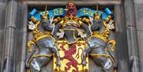 Antes da União das Coroas em 1603, o Brasão Real da Escócia era amparado por dois unicórnios  Foto: Lucian Milasan / Alamy / BBC News Brasil