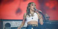 A cantora norte-americana Miley Cyrus se apresenta durante festival no Reino Unido 
30/06/2019
REUTERS/Henry Nicholls  Foto: Reuters