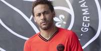 Neymar foi protagonista na apresentação do segundo uniforme do PSG  Foto: LANCE!