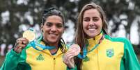 Ana Marcela Cunha e Viviane Jungblut fizeram dobradinha brasileira na maratona aquática no Pan  Foto: Wander Roberto / COB / Divulgação
