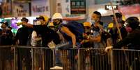 Manifestantes durante protesto em Hong Kong
05/08/2019
REUTERS/Kim Kyung-Hoon  Foto: Reuters