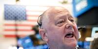 Operador trabalha na Bolsa de Nova York (NYSE) 
09/08/2019
REUTERS/Brendan McDermid   Foto: Reuters