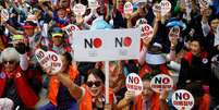 Manifestantes fazem protesto contrário ao Japão em Seul
13/08/2019 REUTERS/Kim Hong-Ji   Foto: Reuters