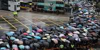 Marcha de professores transcorreu pacificamente em Hong Kong  Foto: DW / Deutsche Welle