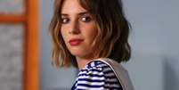 A atriz e cantora Maya Hawke.  Foto: Reprodu&ccedil;&atilde;o/ Netflix / Estad&atilde;o