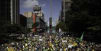 Manifestantes se reúnem na Avenida Paulista  Foto: Bruno Rocha/FotoArena / Estadão