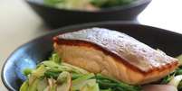 'Com nossa decisão estamos contribuindo para alertar para a importância de manter o (canal de) Beagle', diz chef para parou de vender salmão no restaurante  Foto: BBC/Bone Soup Productions LTD/Richard Hill / BBC News Brasil