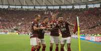 A classificação do Brasileiro sempre gera repercussão após a rodada. O LANCE! traz os números dos times após a Copa América. Sob o comando de Jorge Jesus, Flamengo assume e abre vantagem na ponta, Corinthians aparece logo atrás, Bahia tem reação, Palmeiras está no fim da lista e o Fluminense na zona de rebaixamento... Veja a tabela completa!  Foto: Alexandre Vidal / Flamengo / LANCE!