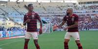 Entrosados: Bruno Henrique e Gabigol comandam o ataque do Flamengo (Foto: Alexandre Vidal/Flamengo)  Foto: Lance!