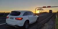 O Mercedes GLC 250 Sport faz uma pausa na Rodovia Castello Branco (SP).  Foto: Sergio Quintanilha / Guia do Carro