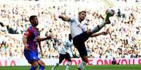Tottenham fez um primeiro tempo impecável (Foto: Daniel Leal-Olivas / AFP)  Foto: Lance!
