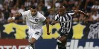 O Botafogo praticamente apenas se defendeu contra o Ceará, no Castelão (Foto: Vitor Silva / Botafogo)  Foto: Gazeta Esportiva