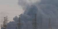 Fumaça após ataque a instalação da Aramco em Abqaiq, Arábia Saudita 
14/09/2019
REUTERS/Stringer  Foto: Reuters