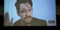 Edward Snowden fala via v&iacute;deo link  15/3/2019   REUTERS/Vincent Kessler  Foto: Reuters