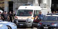 Ambulância em frente à Estação Central de Milão  Foto: ANSA / Ansa - Brasil