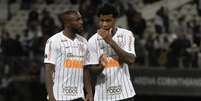 Manoel e Gil s&atilde;o titulares absolutos na zaga do Corinthians (Foto: Daniel Augusto Jr/Corinthians)  Foto: Gazeta Esportiva