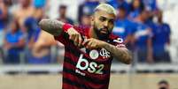 Gabigol comemorou o gol deste sábado com a frase 'Hoje tem gol do Gabigol' em libras (Fernando Michel/L!Press)  Foto: Lance!