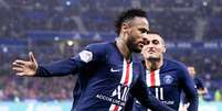 Neymar comemora o gol da vitória do PSG sobre o Lyon  Foto: Reuters