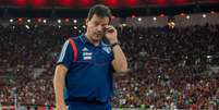 Fernando Diniz em sua estreia como técnico do São Paulo, no Maracanã (Foto: Celso Pupo/Fotoarena)  Foto: Lance!