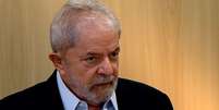 O ex-presidente Luiz Inácio Lula da Silva divulgou uma carta escrita à mão na qual reafirma que não aceitará sair da prisão sem que seu processo seja considerado nulo  Foto: BBC News Brasil